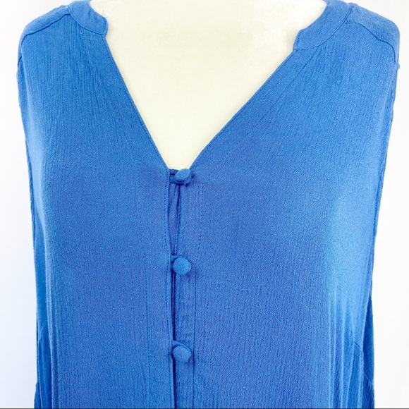 Torrid Harper Button Down Loop Sleeveless Blouse - Picture 4 of 7